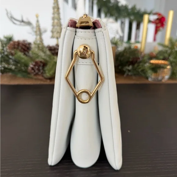 Louis Vuitton PM Coussin Bag from limitedGarden Collection - Picture 4 of 16